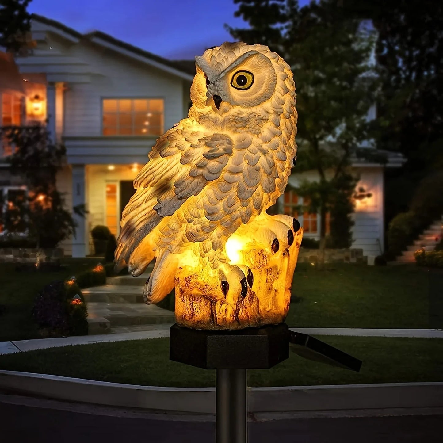 Charming Solar Owl Light